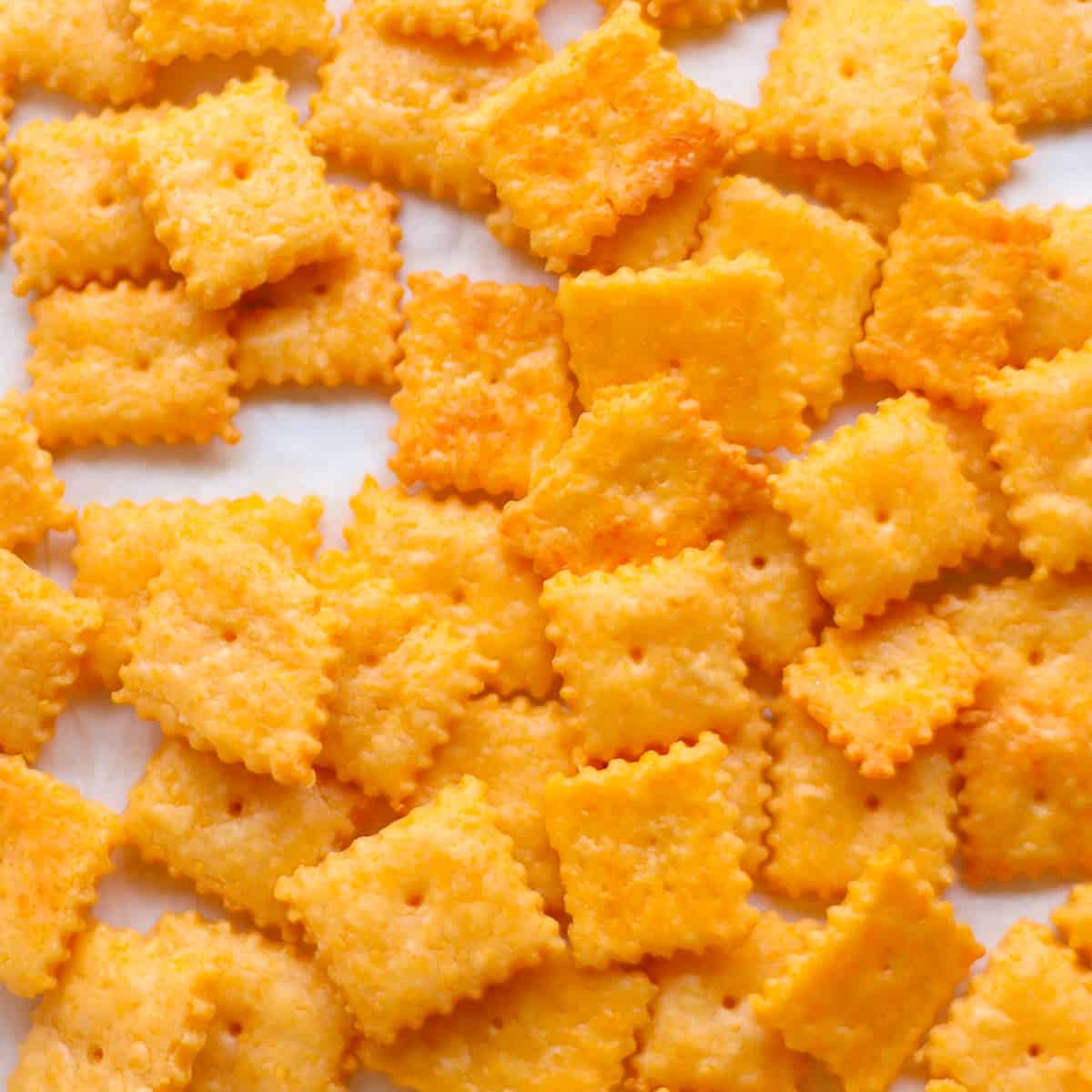 Cheddar Crackers 108x25g Whole Wheat