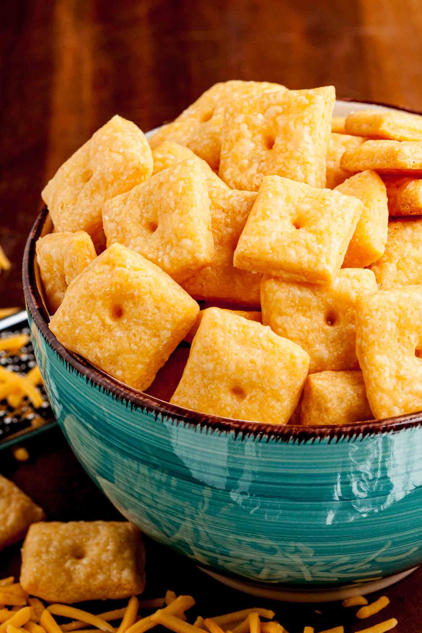 Cheddar Crackers 108x25g Whole Wheat